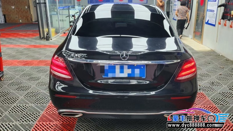 18年奔驰E轿车抵押车出售