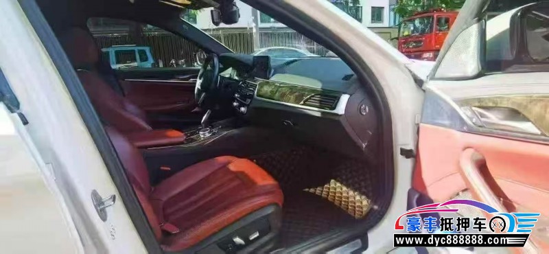 19年宝马5系轿车抵押车出售