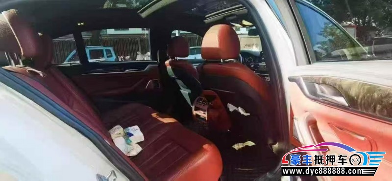 19年宝马5系轿车抵押车出售