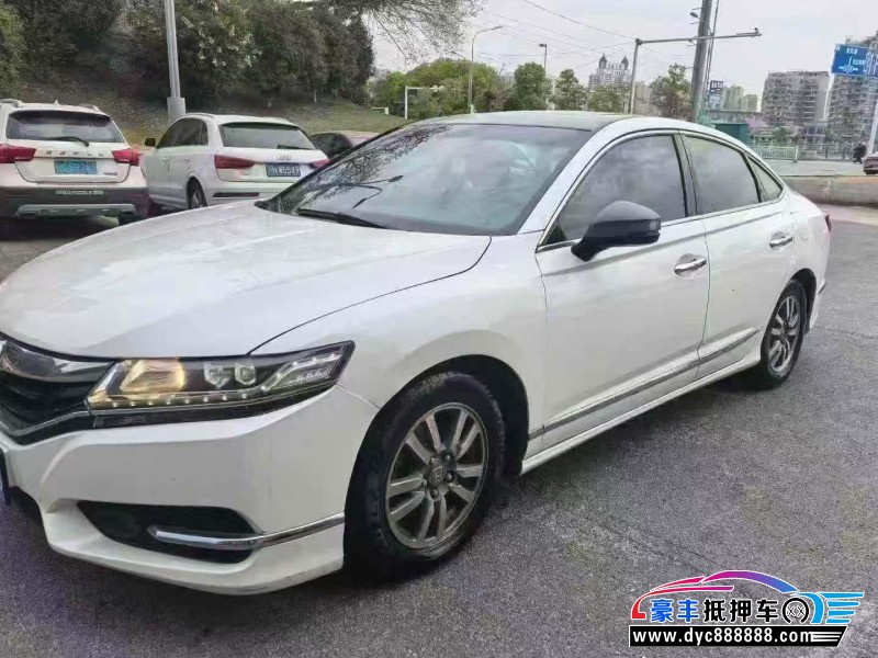 17年本田思铂睿轿车抵押车出售