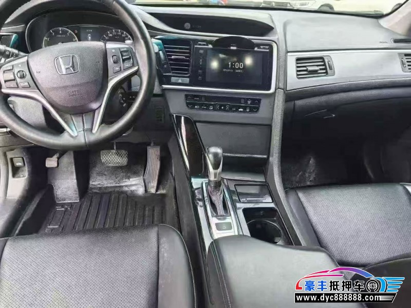 17年本田思铂睿轿车抵押车出售