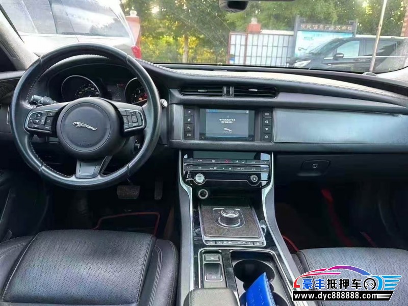 17年捷豹XFL轿车抵押车出售