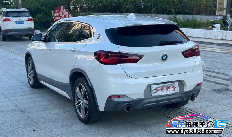 20年宝马X2轿车抵押车出售