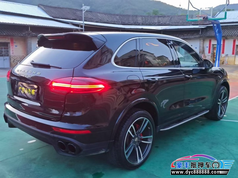 11年保时捷卡宴轿车抵押车出售