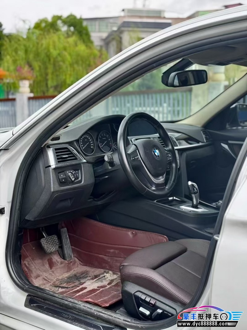 19年宝马3系轿车抵押车出售