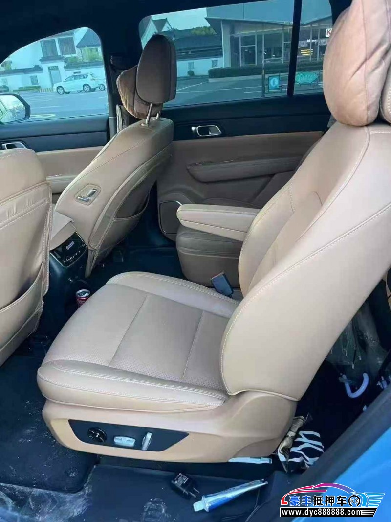 21年理想ONE轿车抵押车出售