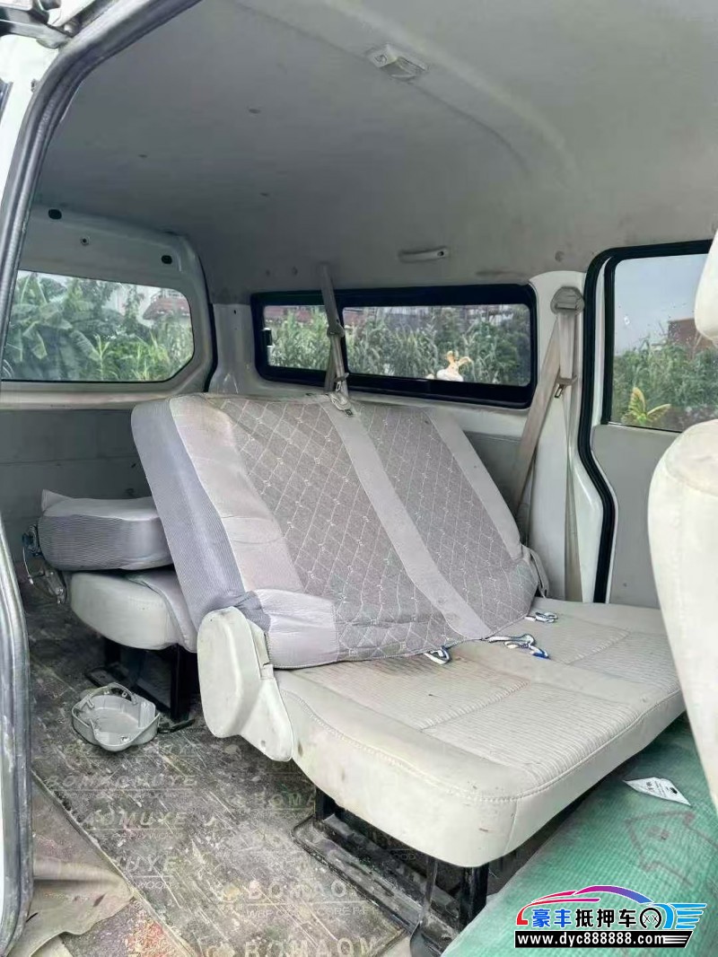 23年金杯海狮X30L轿车抵押车出售