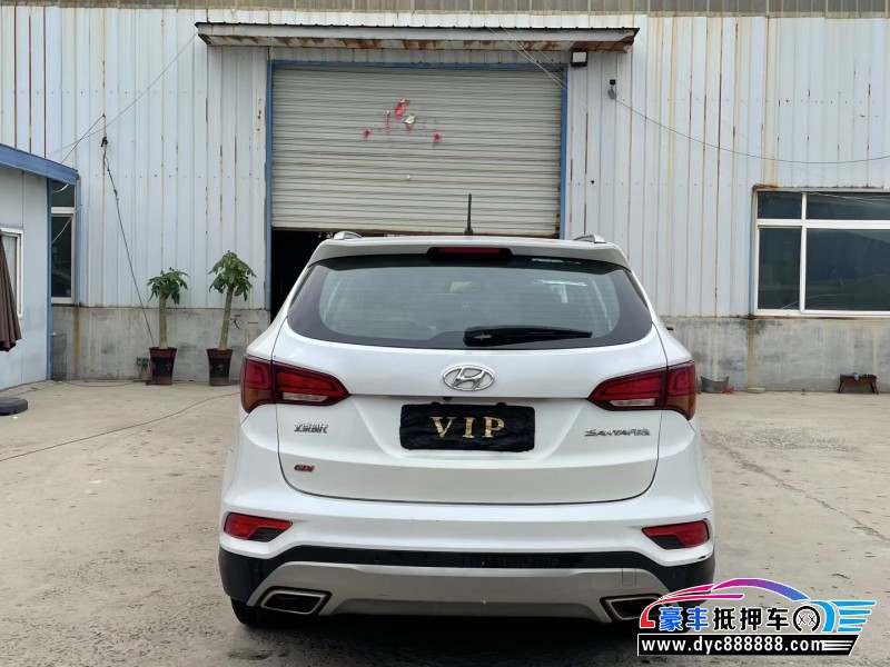 17年现代新胜达轿车抵押车出售