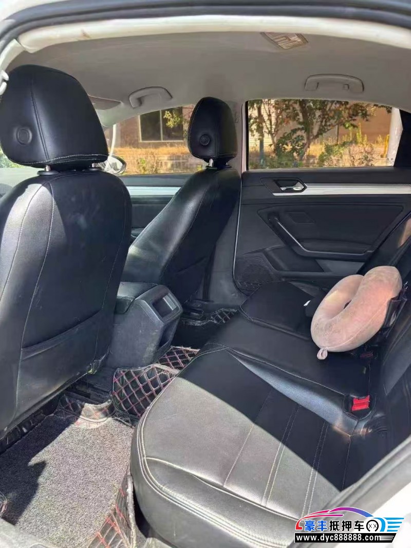 18年大众凌渡轿车抵押车出售