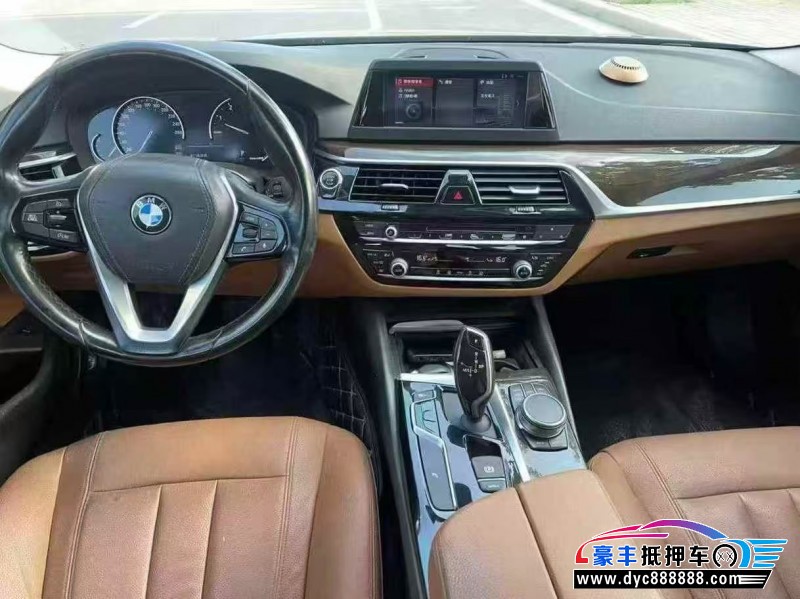 18年宝马5系轿车抵押车出售