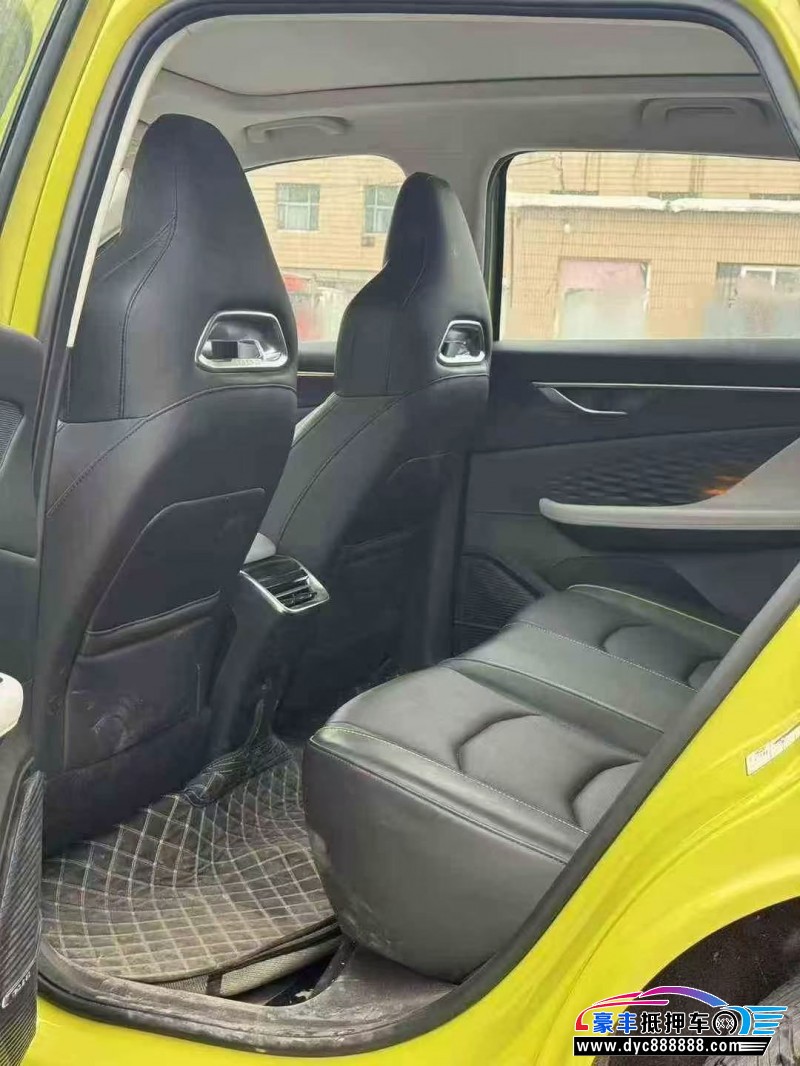 23年北汽制造魔方轿车抵押车出售