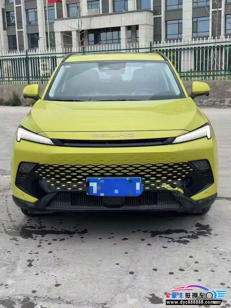 23年北汽制造魔方轿车抵押车出售