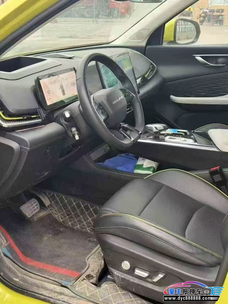 23年北汽制造魔方轿车抵押车出售