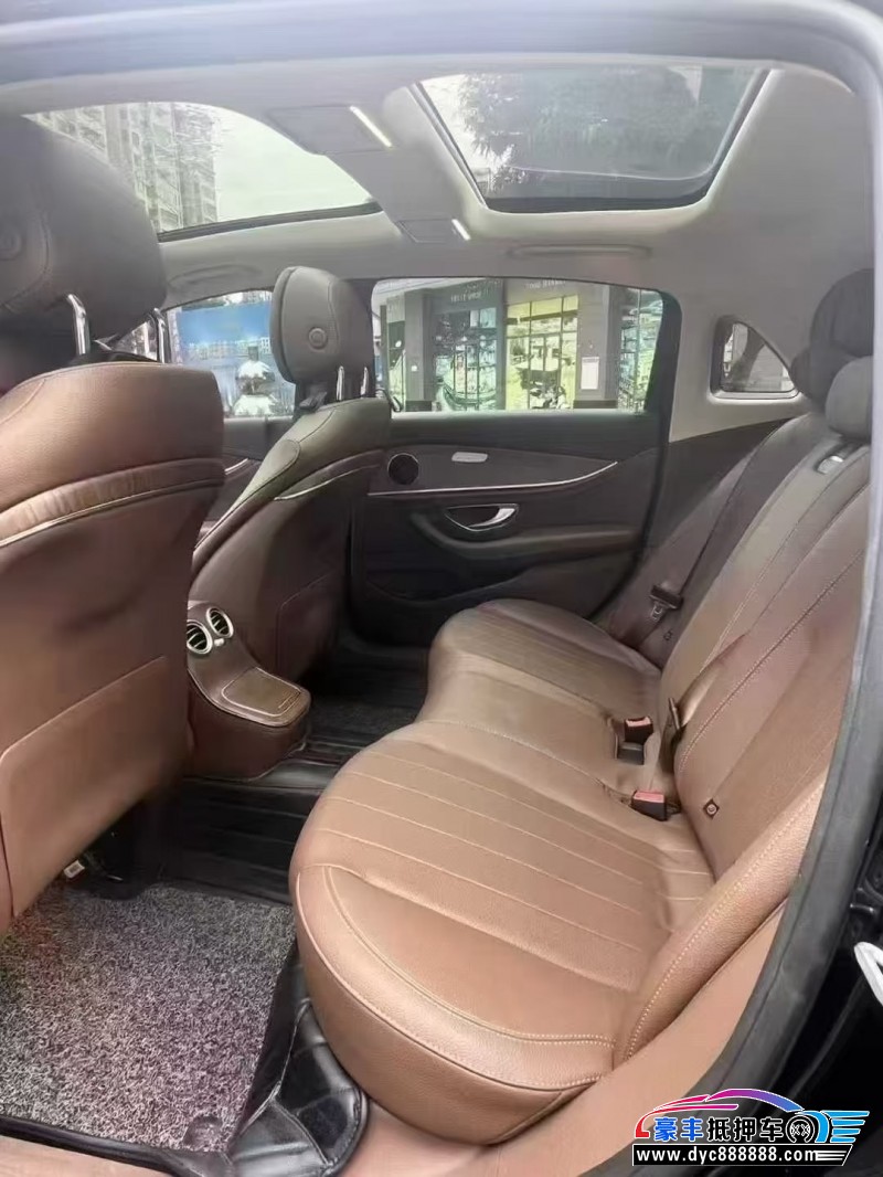 22年奔驰E轿车抵押车出售