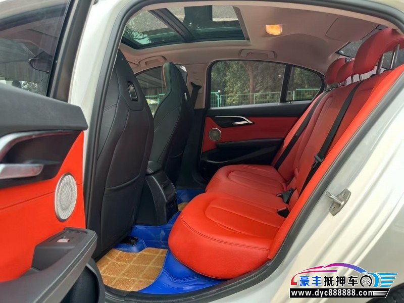 21年宝马1系轿车抵押车出售