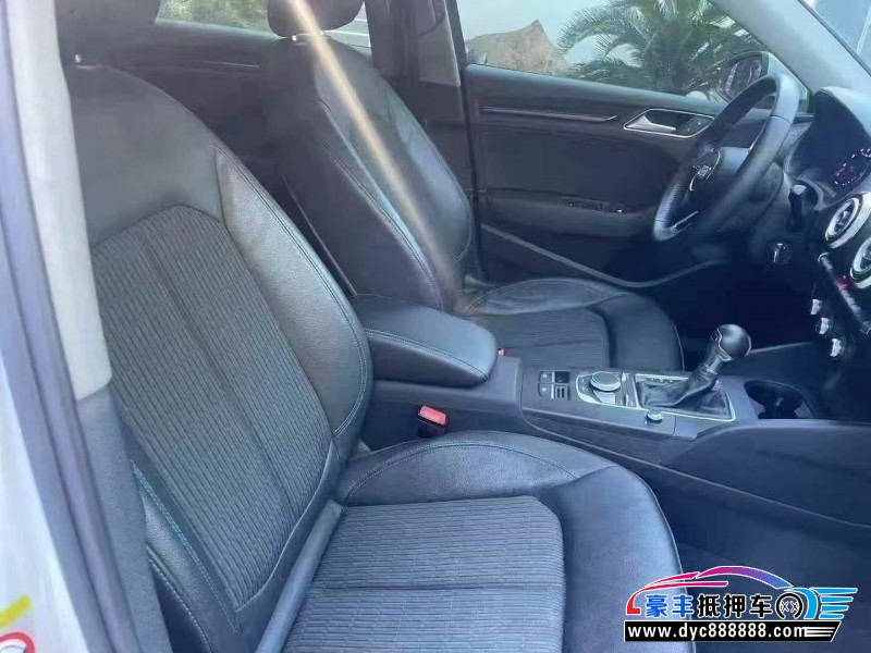 20年奥迪A3轿车抵押车出售