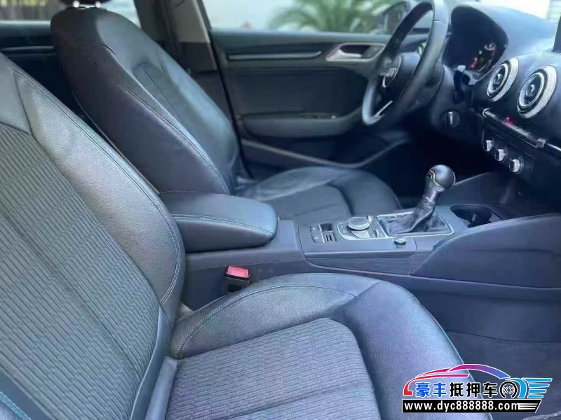 20年奥迪A3轿车抵押车出售