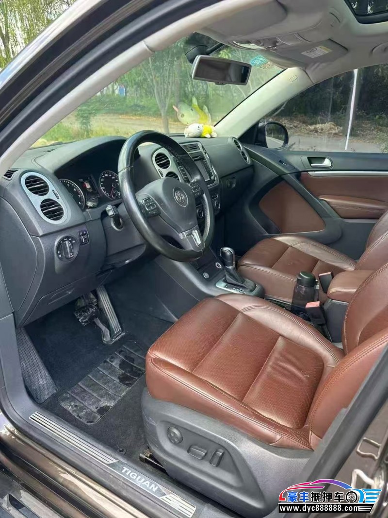 15年大众途观轿车抵押车出售