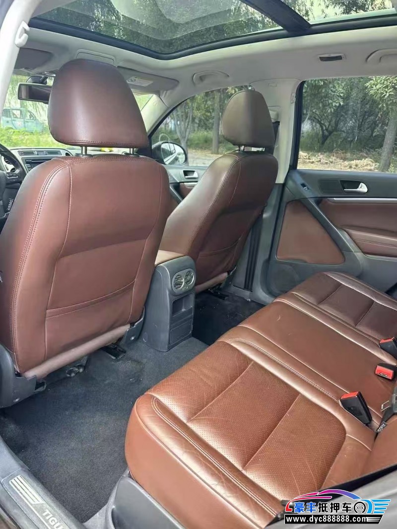 15年大众途观轿车抵押车出售