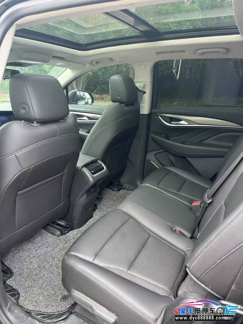 20年别克昂科旗轿车抵押车出售