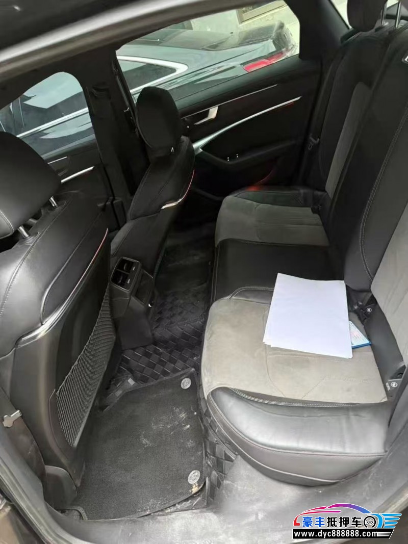 20年奥迪A6轿车抵押车出售