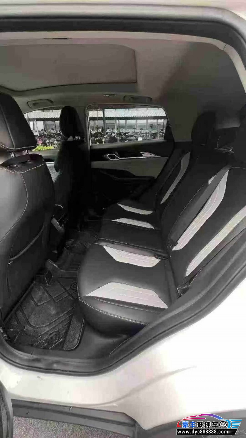 22年吉利缤越轿车抵押车出售