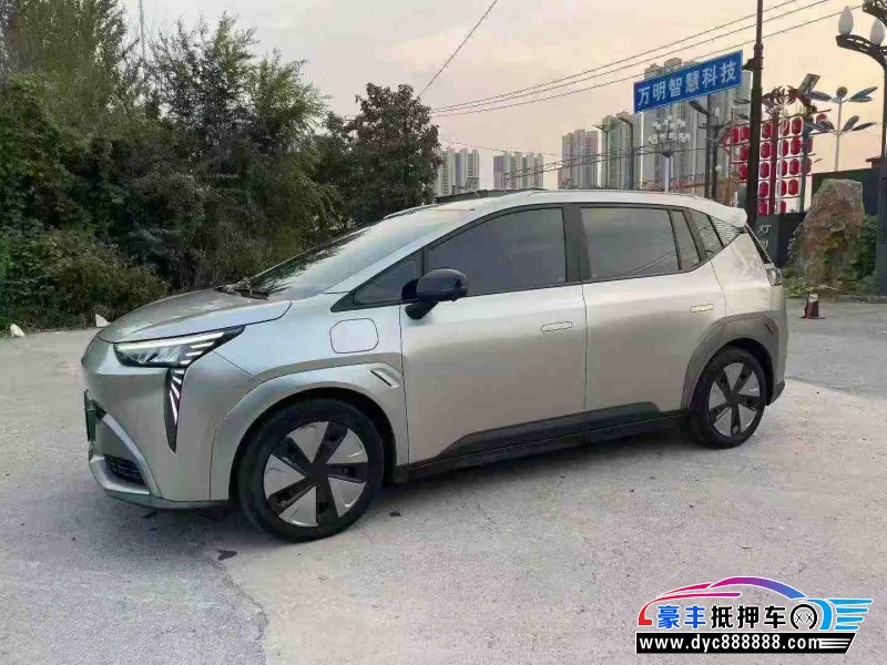 22年埃安Y70轿车抵押车出售