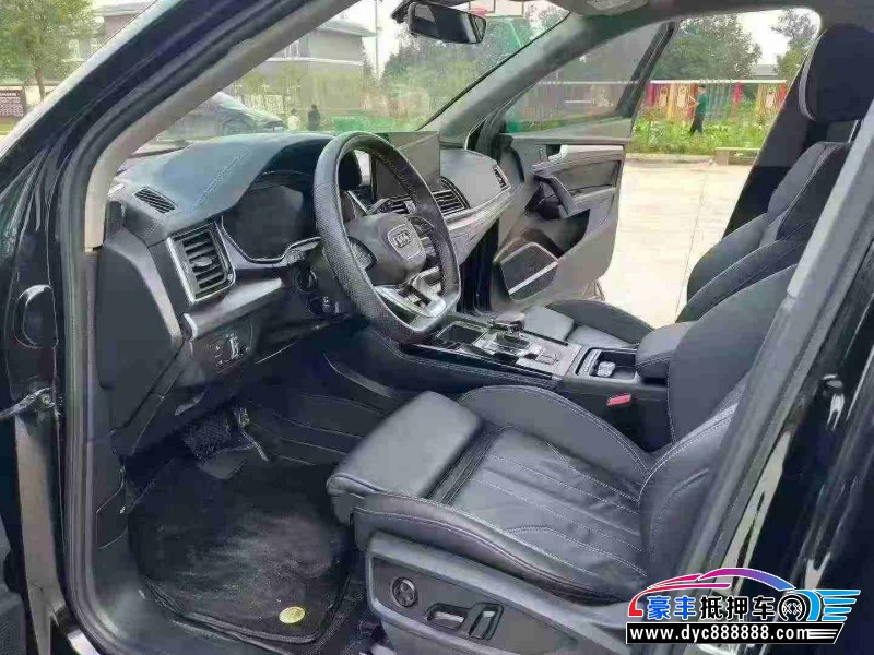 23年奥迪Q5轿车抵押车出售