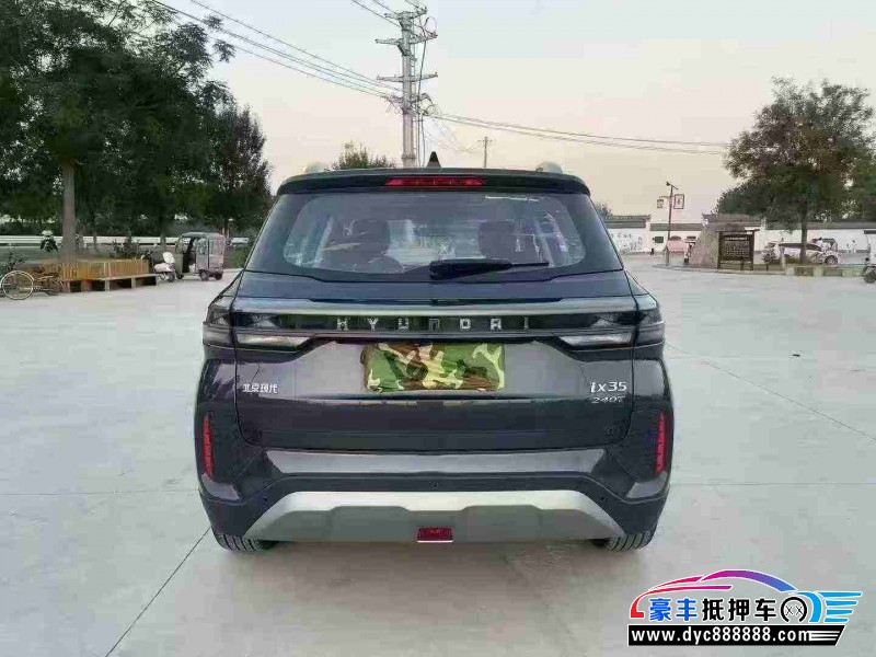 21年现代ix35轿车抵押车出售