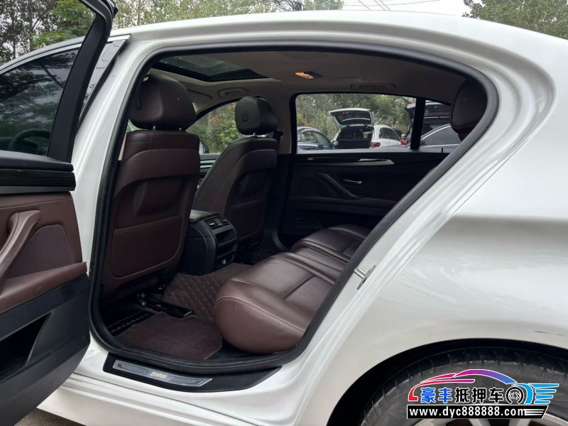 17年宝马5系轿车抵押车出售