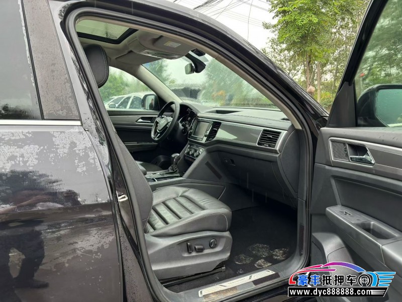 18年大众途昂轿车抵押车出售