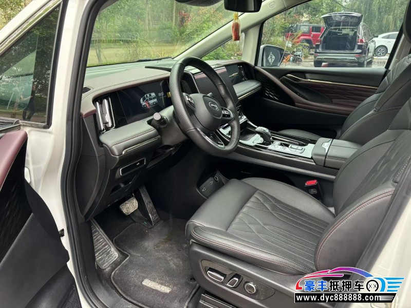 23年传祺M8轿车抵押车出售