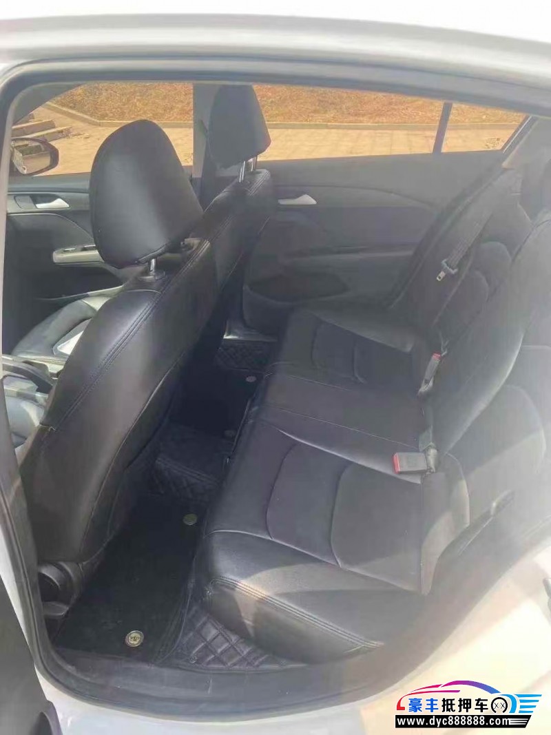 17年雪佛兰科沃兹轿车抵押车出售