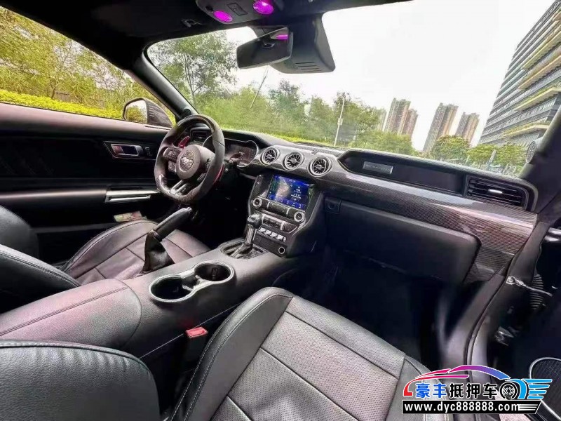 19年福特野马轿车抵押车出售