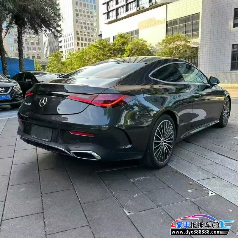 24年奔驰CL级轿车抵押车出售