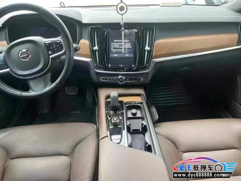 22年沃尔沃S90轿车抵押车出售