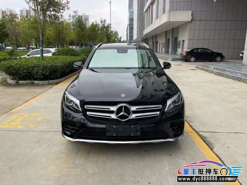 18年奔驰GLC轿车抵押车出售