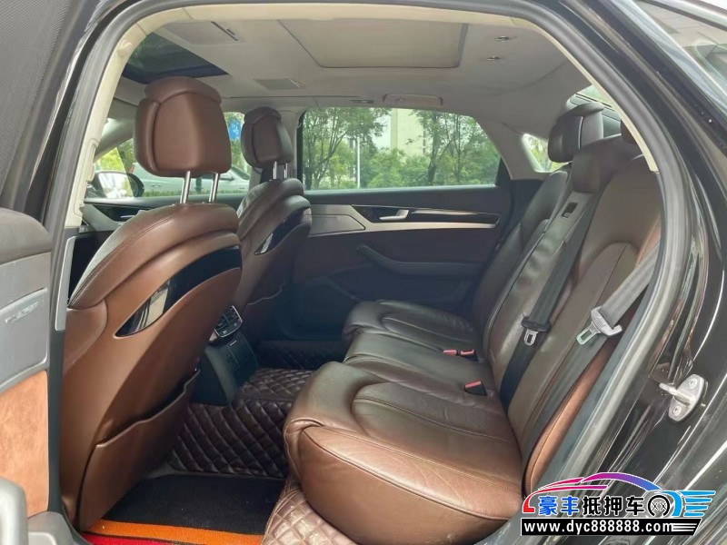 14年奥迪A8L轿车抵押车出售