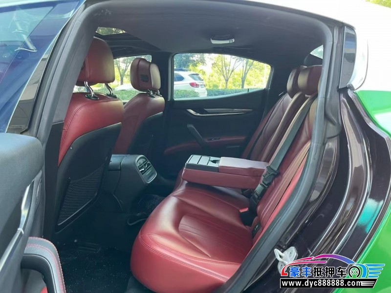 15年玛莎拉蒂Ghibli轿车抵押车出售