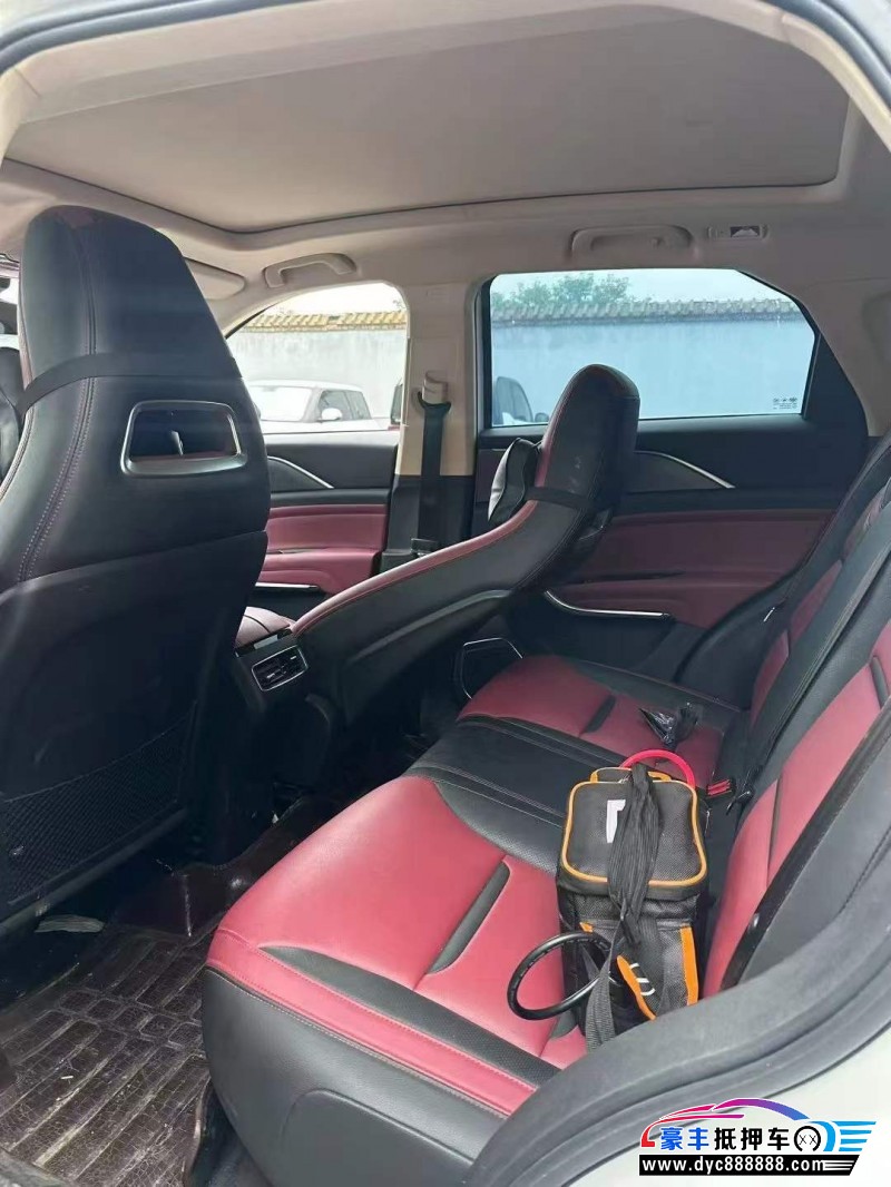 21年奔腾T77轿车抵押车出售