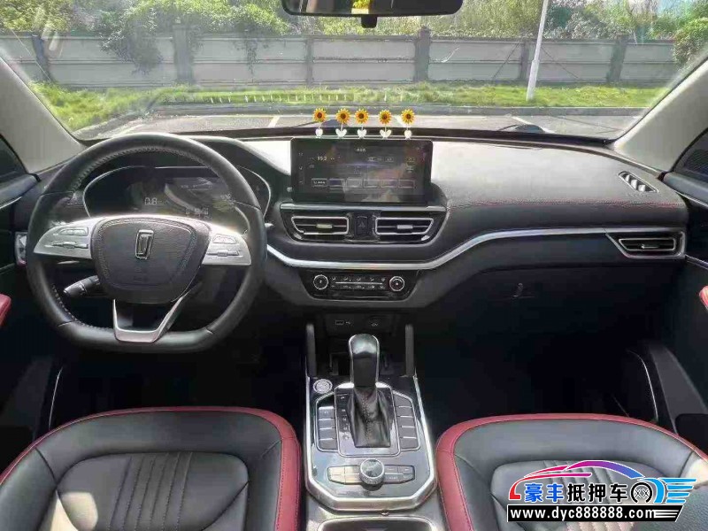 19年奔腾t33轿车抵押车出售