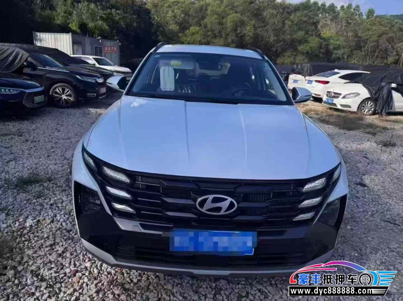 25年现代途胜轿车抵押车出售