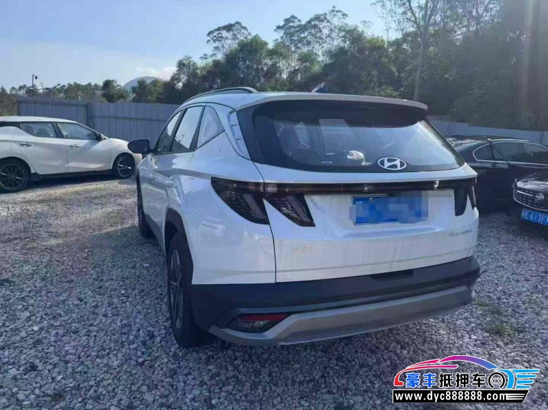 25年现代途胜轿车抵押车出售