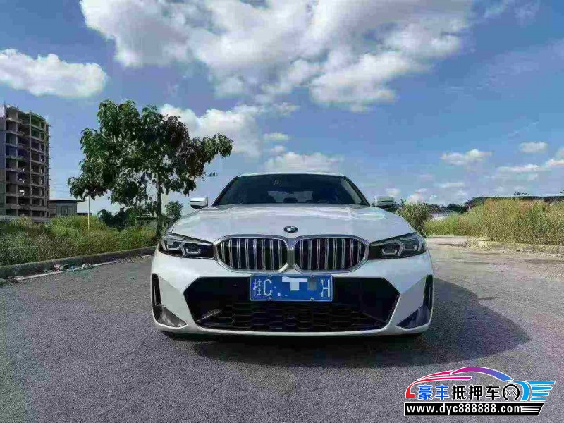 24年宝马3系轿车抵押车出售