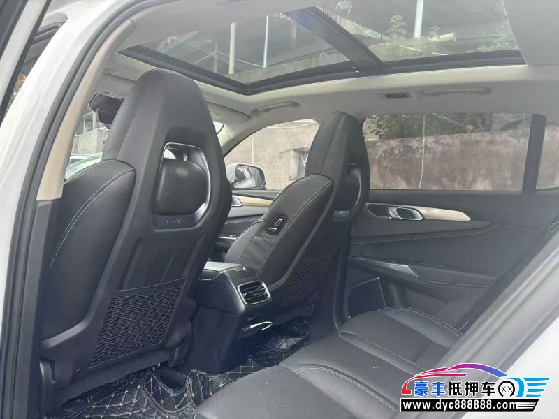 19年领克01轿车抵押车出售