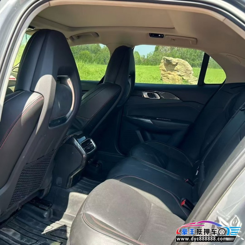 18年领克02轿车抵押车出售