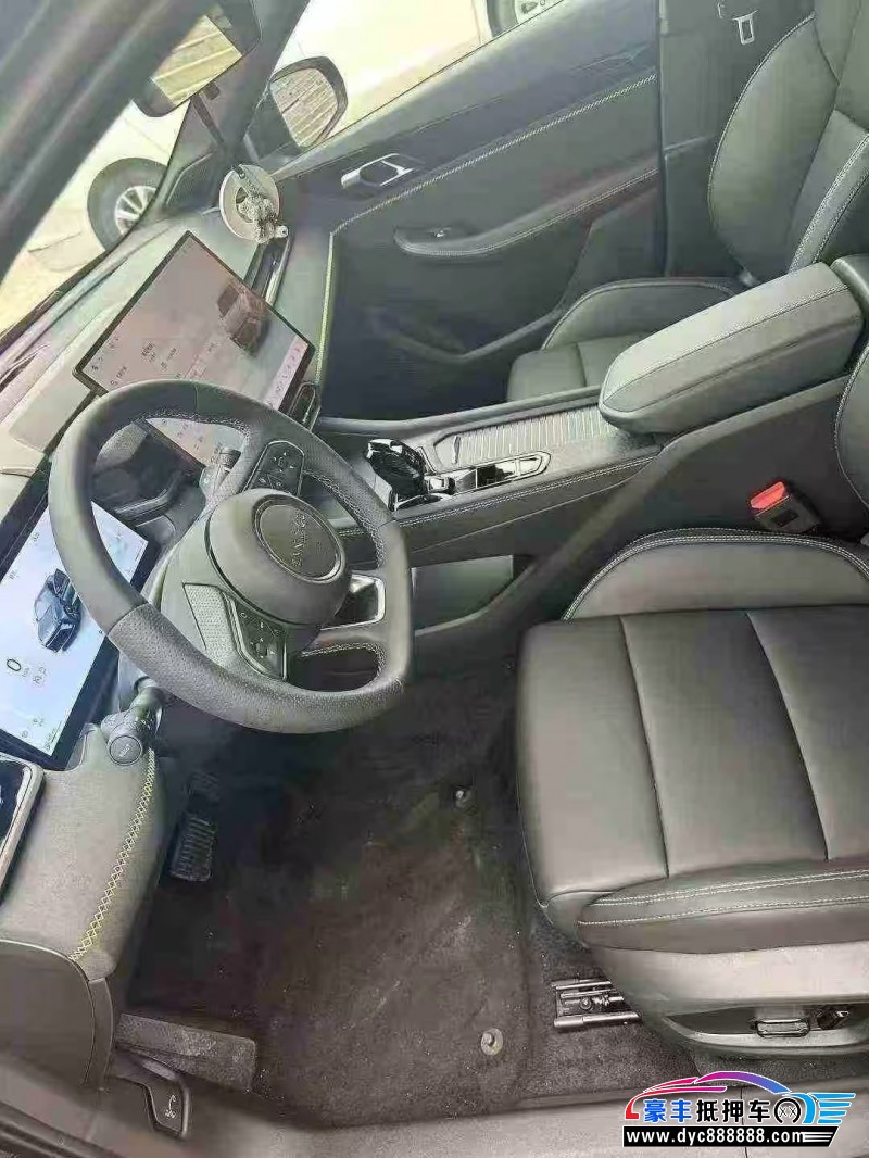 25年领克03轿车抵押车出售