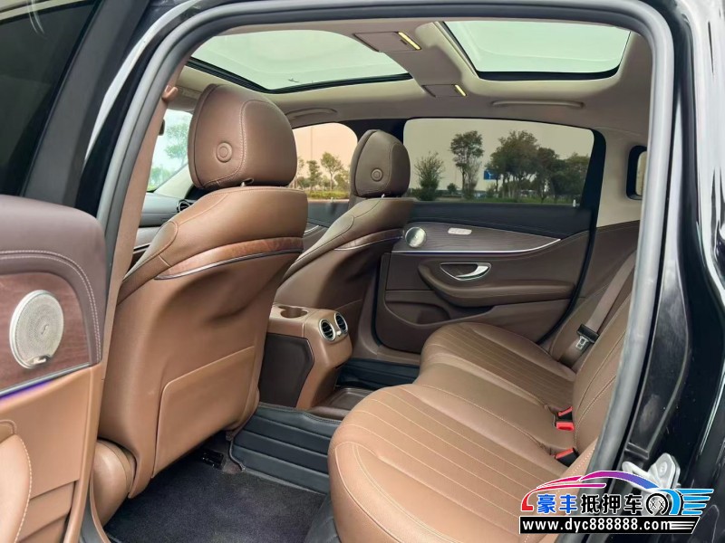 20年奔驰E轿车抵押车出售