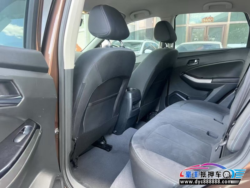 17年启辰T70轿车抵押车出售