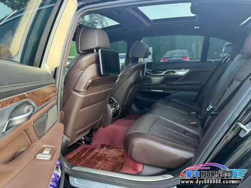 16年宝马7系轿车抵押车出售